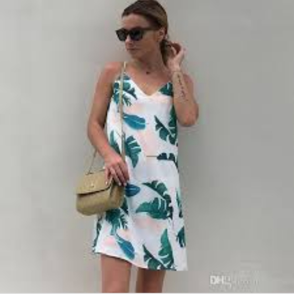 Floral Spaghetti strap dress with vneck front and back